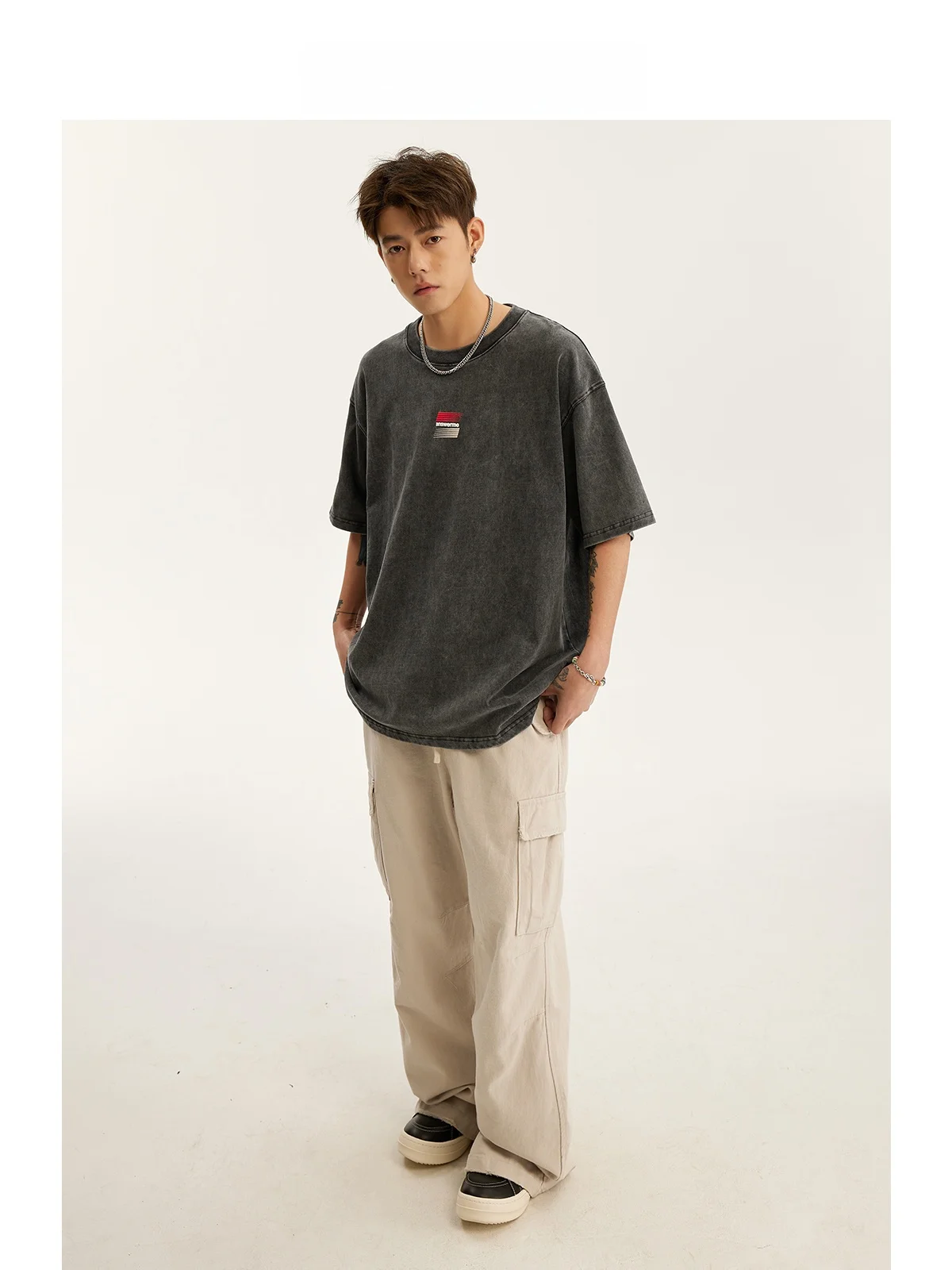 泥汚れや黄ばみに強いTシャツはどこにいるの？ヴィンテージ風の半袖Tシャツが解決するリアルな使い方
