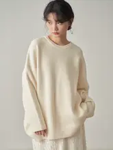シンプルデザインのゆったりフィット長袖ニット【秋冬用・女性用】（セットアップ対応）