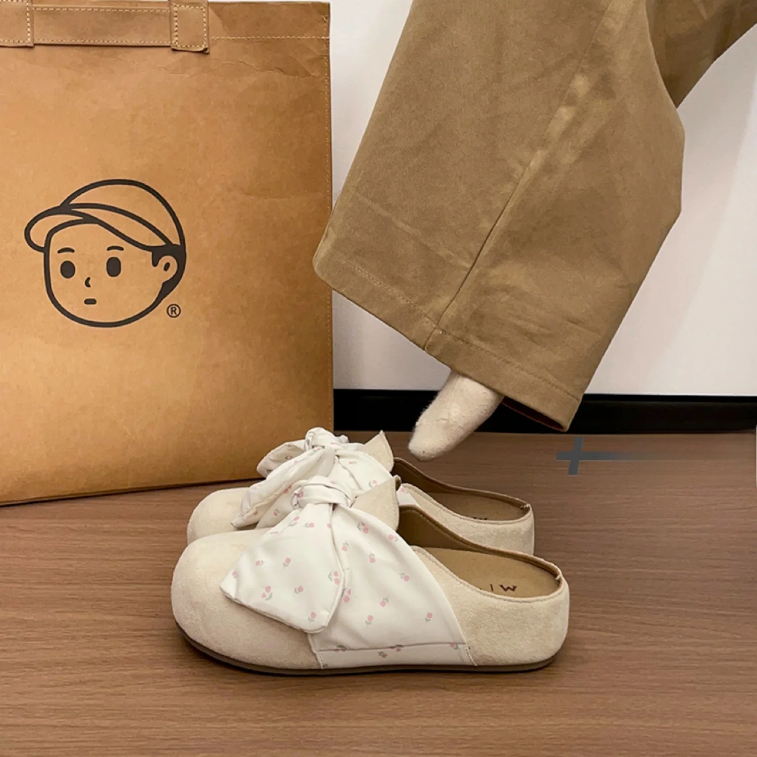 ローヒールサンダルを選ぶときに迷うのは、本当に「どんな感じ？」なのか？