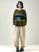 デザイナーによる配色ニットセーター【丸首・長袖・ウール混・秋用】