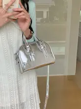 秋冬にぴったりなレトロなブラックハンドバッグ【ショルダー・斜め掛け対応】