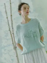 ハンド刺繍入り短袖ニットトップス【春用・極上の柔らかさ】