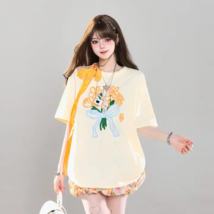 アメリカンレトロフラワー刺繍のリボン付き短袖Tシャツ【ルーズフィット・ショルダーオープン・夏用】