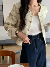 ストライプ柄のショートジャケット【フレンチスタイル・ボタン】