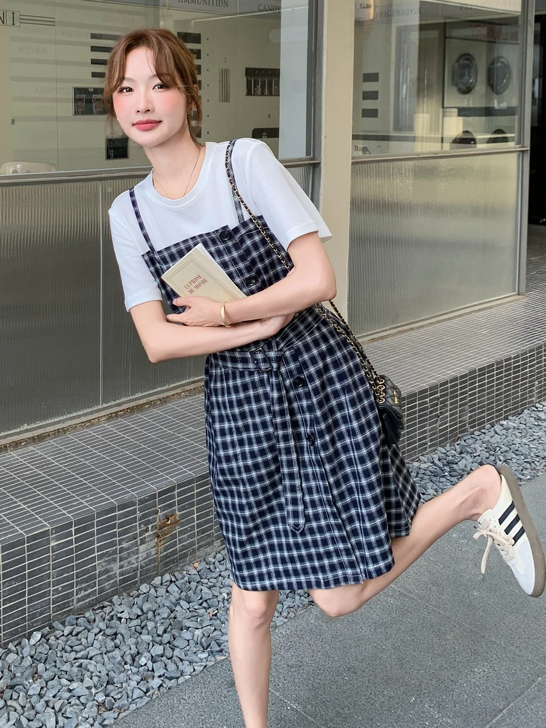 写真で服を探すとき、本当に見つかるのは「見た目」なのか？