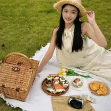 白色アウトドアピクニックマット【キャンプ・芝生・ビーチ用・撮影小道具】
