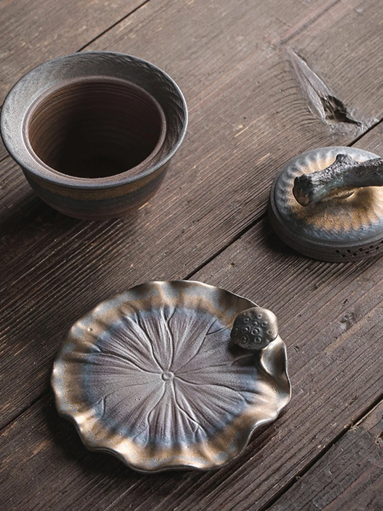 三才型柴焼き鉄釉茶壺：和風古典デザインの陶器茶壺が提供する香りと耐久性