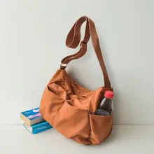 軽量で大容量！多ポケットの斜め掛けトートバッグ【ナイロン素材・通勤向け】