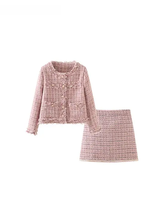 ピンクのフリンジ付きジャケットとスカートのファッションコーディネート（セットアップ対応）