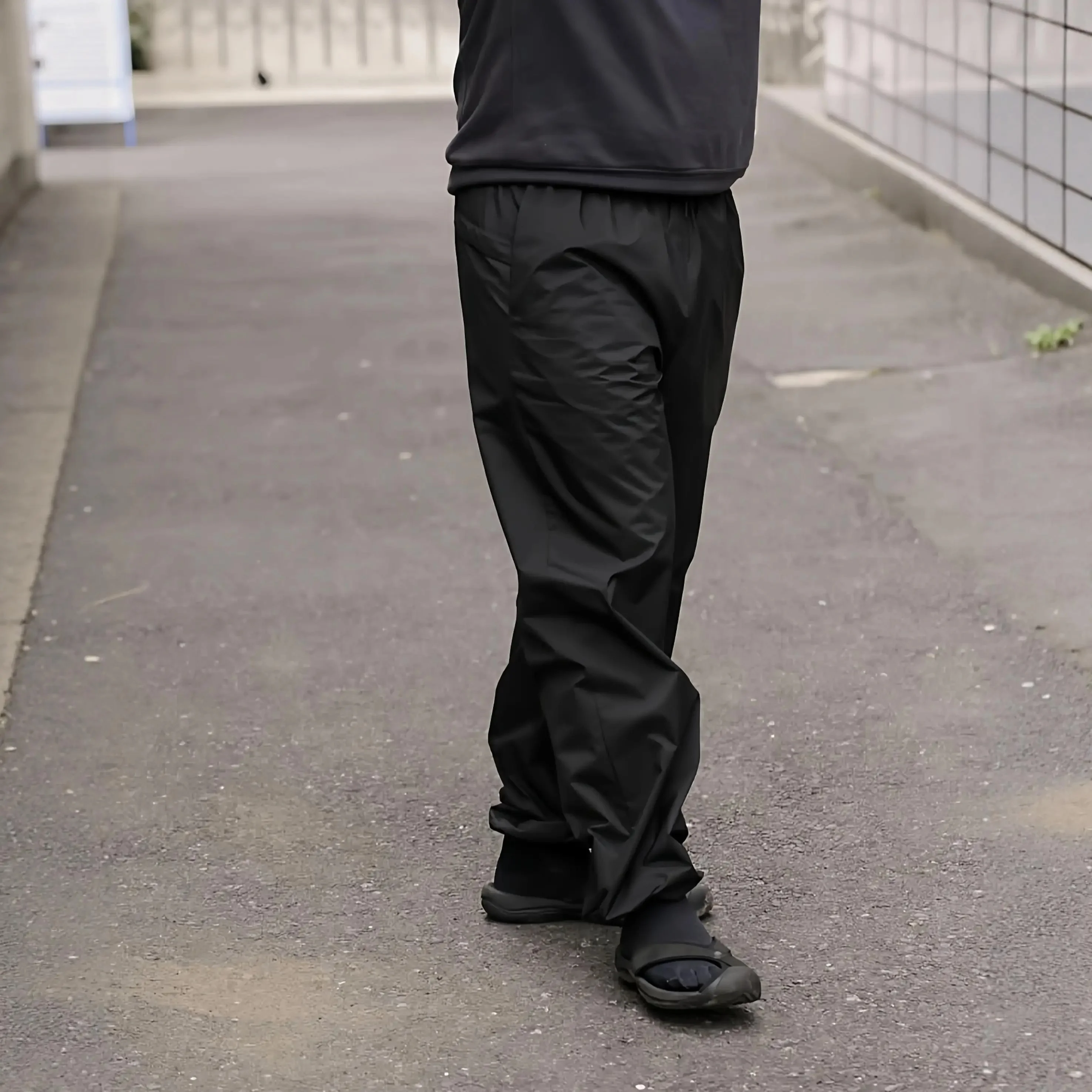 アウトドアタウンユースで快適に過ごすには、どんなパンツがおすすめ？