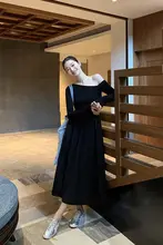 セクシーなオフショルダー長袖ニットワンピース【スリムフィット・斜め肩デザイン】