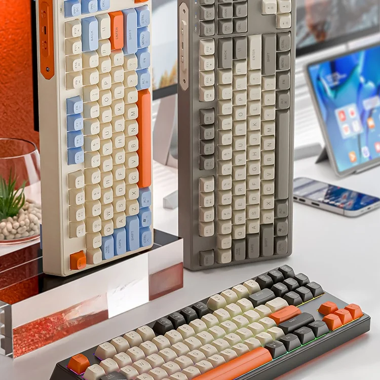 在宅ワークのデスクに欠かせないキーボードとマウス、どう選ぶ？