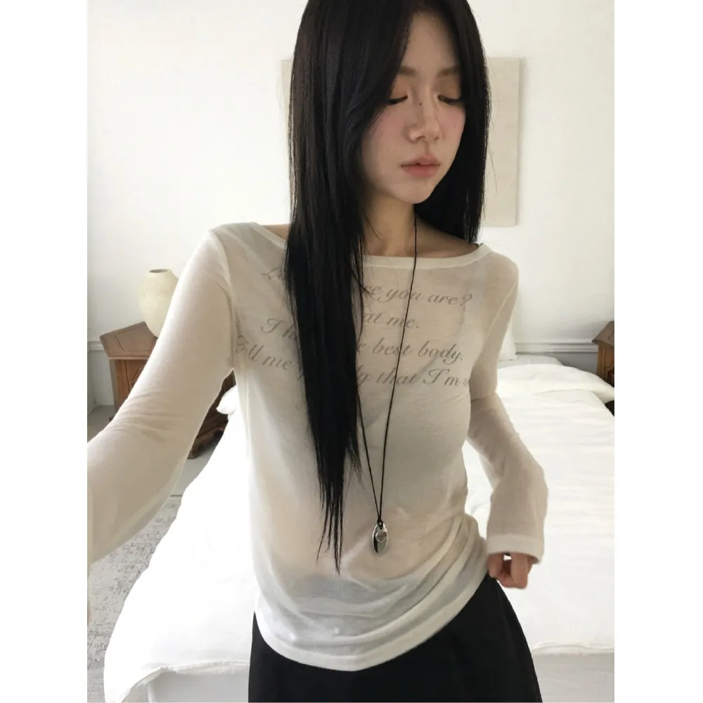透けtシャツ：春先にぴったりのロングスリーブデザインとその実用性の検証