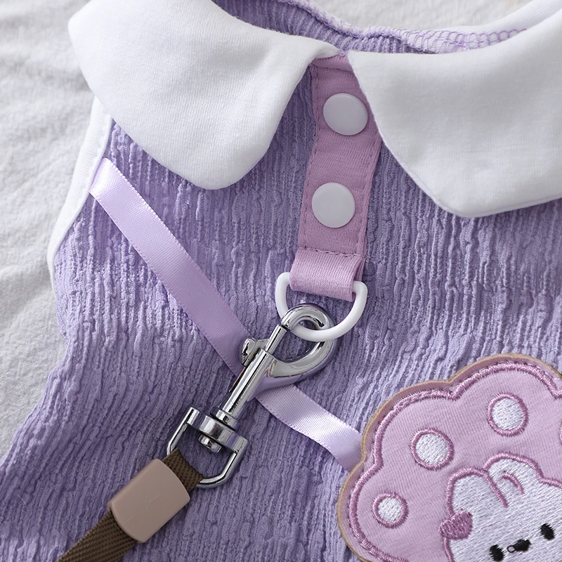 夏用薄手小型犬用服：快適・防汚・リード対応の実用性を検証