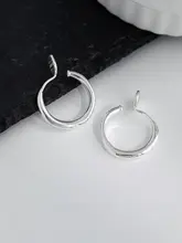 シンプルな金属製ピアス【丸型・日常用・通勤対応】