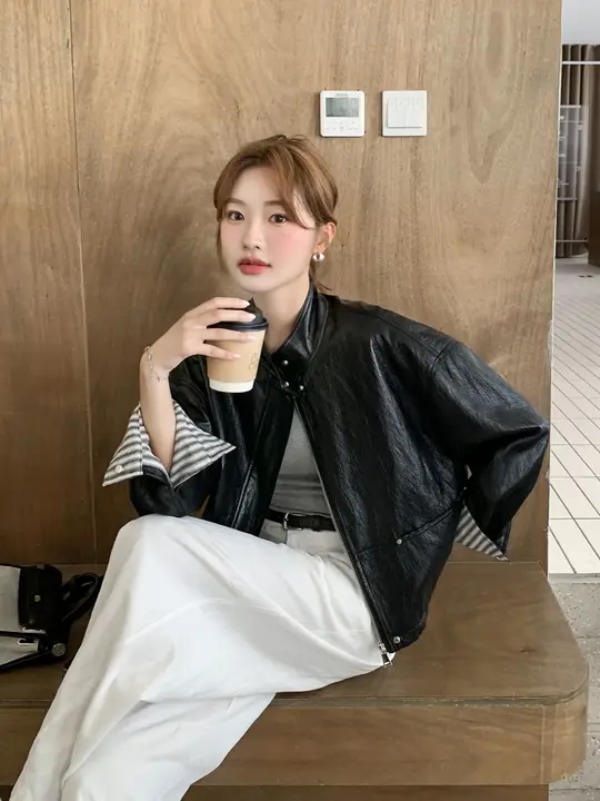 黒のライダースジャケット【スタンドカラー・女性用・ショート丈・秋用】