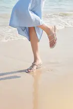 法式デザインの高ヒールサンダル【クリスタル装飾・疲れにくい・女性用】