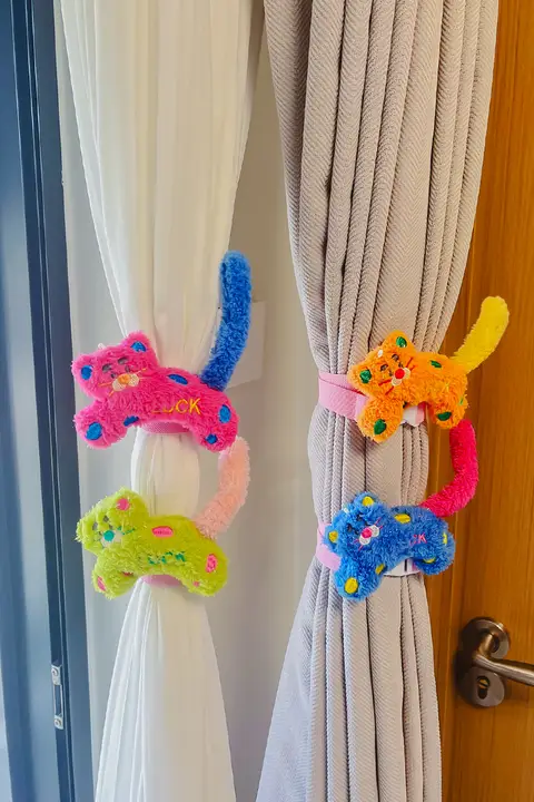 カーテン 猫のぬいぐるみ 子供部屋 男の子 女の子 モダン シンプル 万能