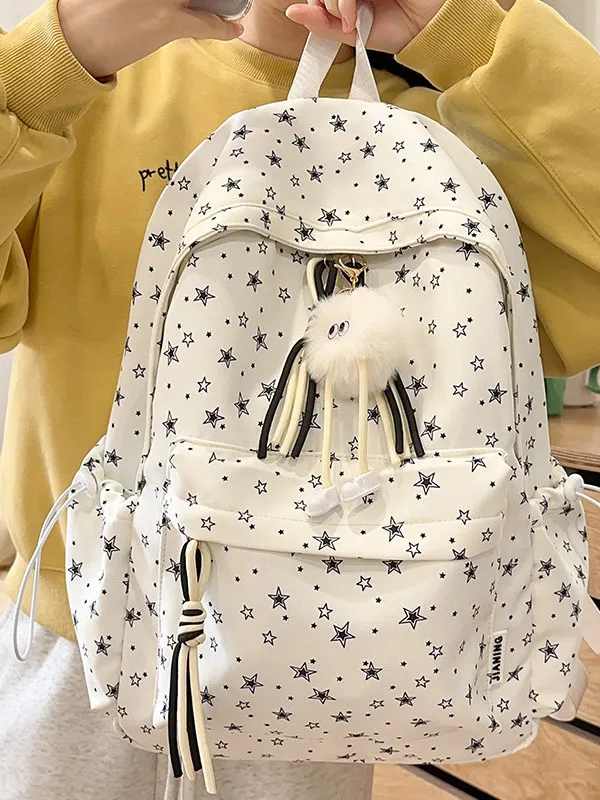 星柄デザインのリュックサック：高校生・大学生女子向け大容量通学用の実用性とデザインのバランス