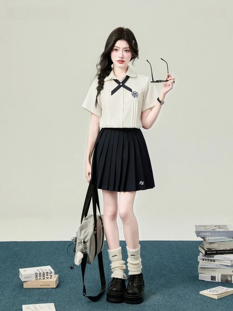 オリジナルJK制服 女子用高校生シャツ【学院風・短袖】（セットアップ対応）の魅力とは？