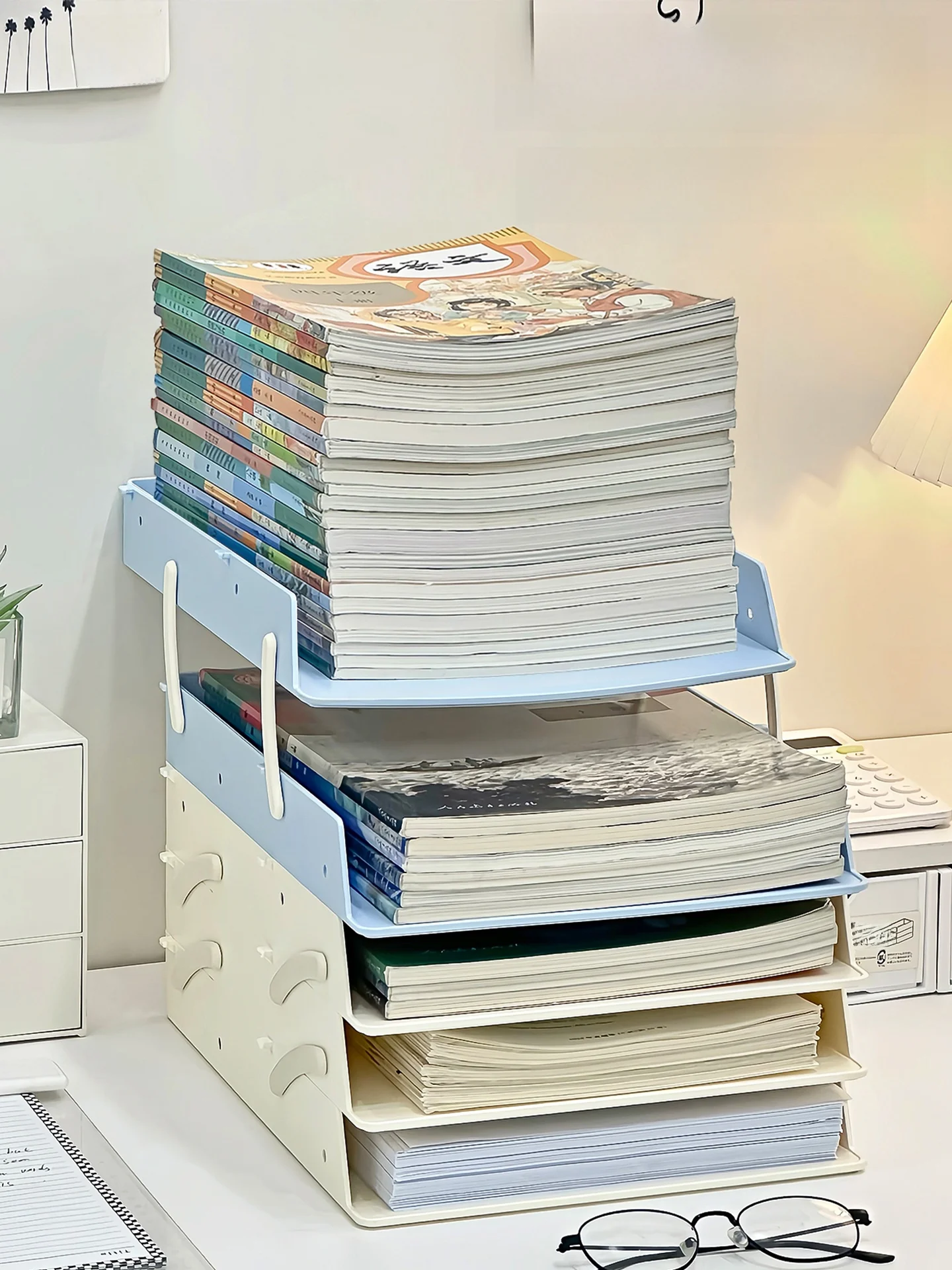  デスク用本棚：子供書類整理に最適な可折叠式2層収納棚の実用性解析