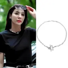 フェイと同じスタイル さんかくけい ペンダント バックル ネックレース