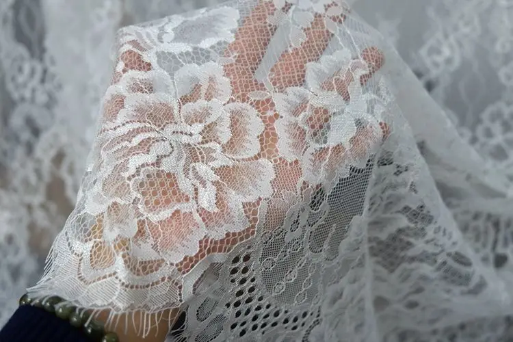 結婚式で使うサスペンダーは、本当に必要なの？
