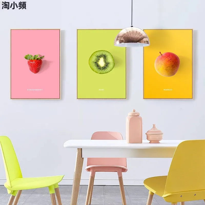 韓国インテリアを再現｜カフェ風部屋の作り方　フルーツ掛け軸で空間を癒す