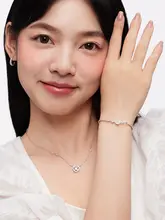 925銀製 星芒デザインのハーフブレスレット【軽やかさと上品さを兼ね備えたジュエリー】