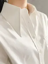春用デザイン性の高い白シャツ【抗皺・フレンチスタイル・尖った襟】