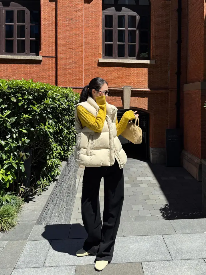 女性用 ブラックデニムパンツ【ローウエスト・ストレート・スリムフィット】