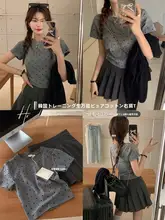 グレー水玉模様の短袖Tシャツ【体にフィット・女性用・春夏向け・ショート丈】