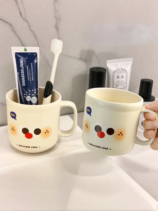 可愛いデザインの子供用洗面器【持ち運び便利・ブラシカップ】