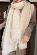 薄手の白色フラワー模様スカーフ＆ショール【秋冬用・加厚・仿羊毛】