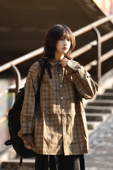 レトロチェック柄ロングスリーブシャツ【春秋用・メンズ・ルーズフィット・カジュアル】（セットアップ対応）