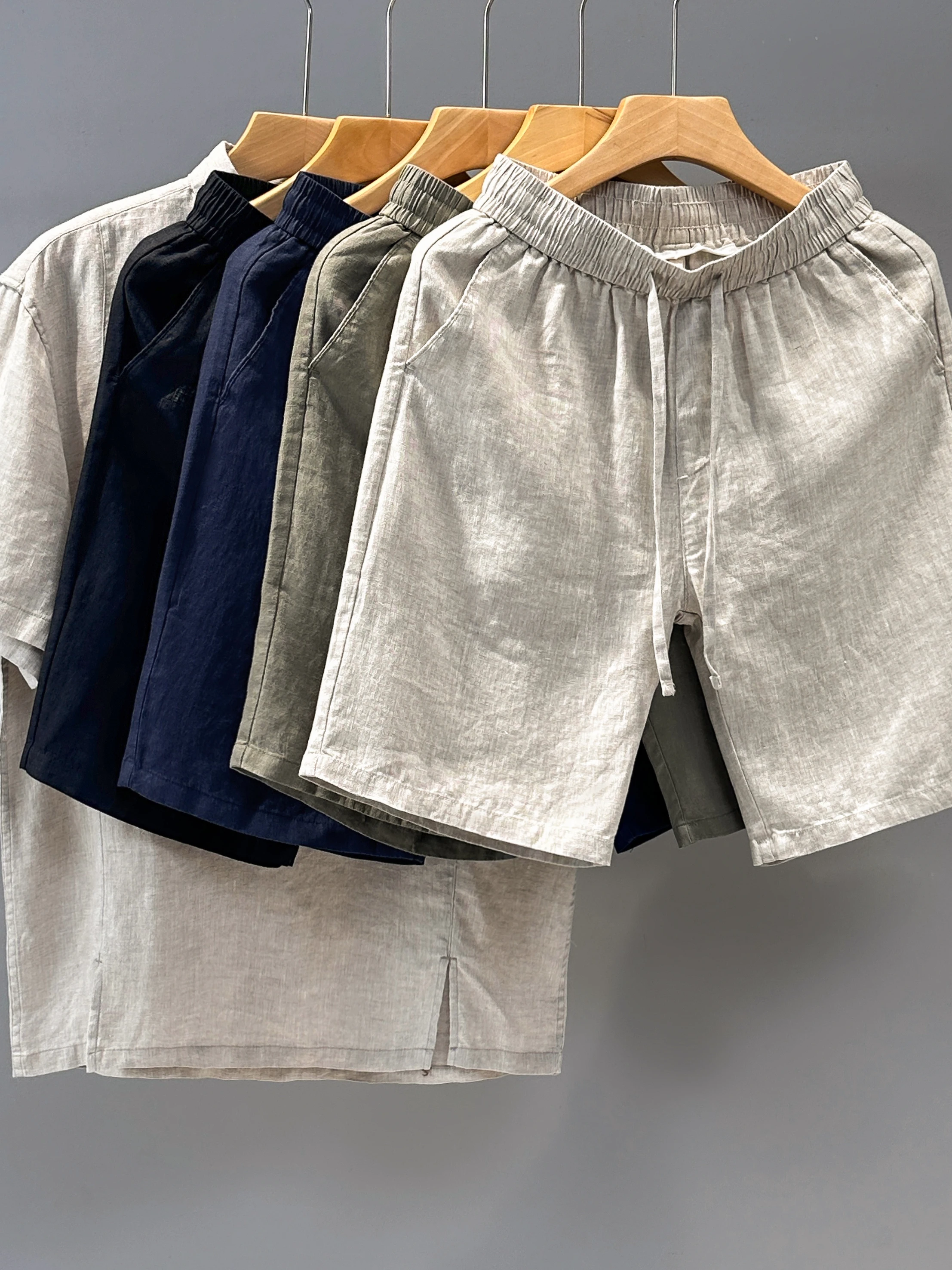 ぽっちゃりメンズ夏の服はどう選ぶ？リネンショートパンツが解決する体型悩みとは