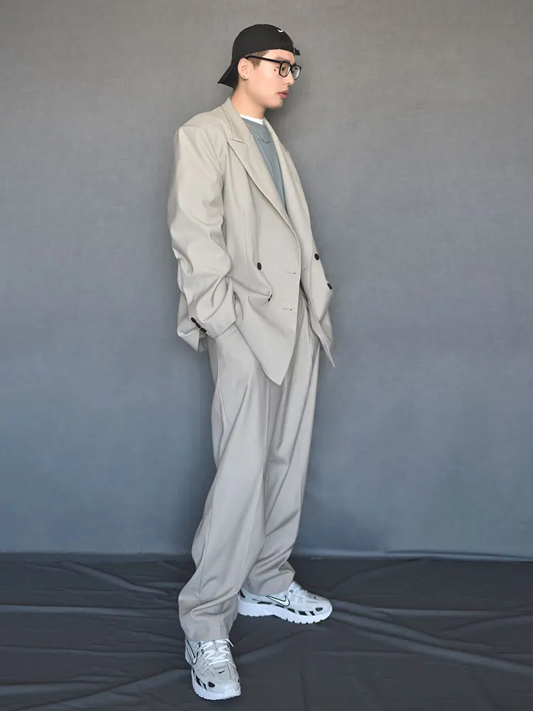 10月のオフィスカジュアルにぴったり？スタイリッシュなジャケットが解決する30代男性の着こなし悩みとは
