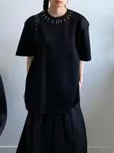 Tシャツ ユニセックス 半袖 襟元メタル装飾 パッド入り オーバーサイズ カジュアル デザイン性 夏