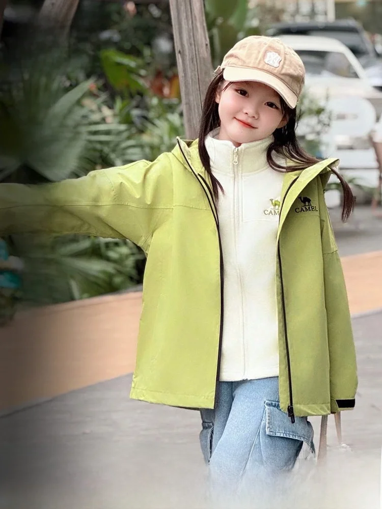 雨に強いジャケットは本当に必要？子供の秋冬に最適な3合1防水防風アウターとは