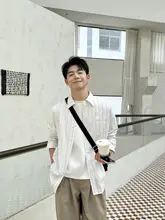 極上の柔らかさのストライプ長袖シャツ【春用・ゆったりシルエット・工装デザイン】