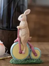 かわいい樹脂製バイクに乗るウサギのデスクトップ動物オブジェ【現代的なデザイン・子供部屋の装飾用】