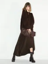 不規則なフレアデザインの長いプリーツスカート【女性用・気品ある印象】
