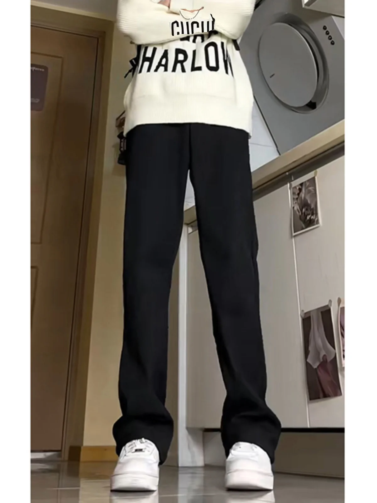 60代のワイドパンツをどう着こなすか？黒いワイドパンツの選び方とスタイリングのコツ