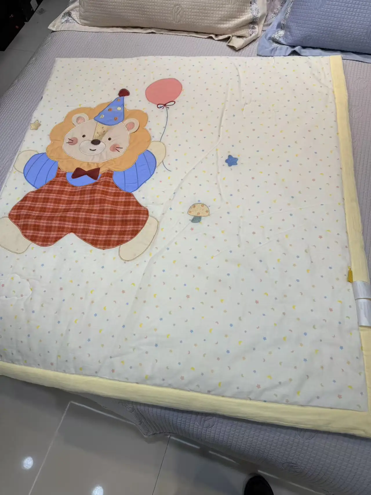 赤ちゃんと一緒に寝る 敷布団 おすすめ3選：通気性・柔らかさ・安全に優れた選び方