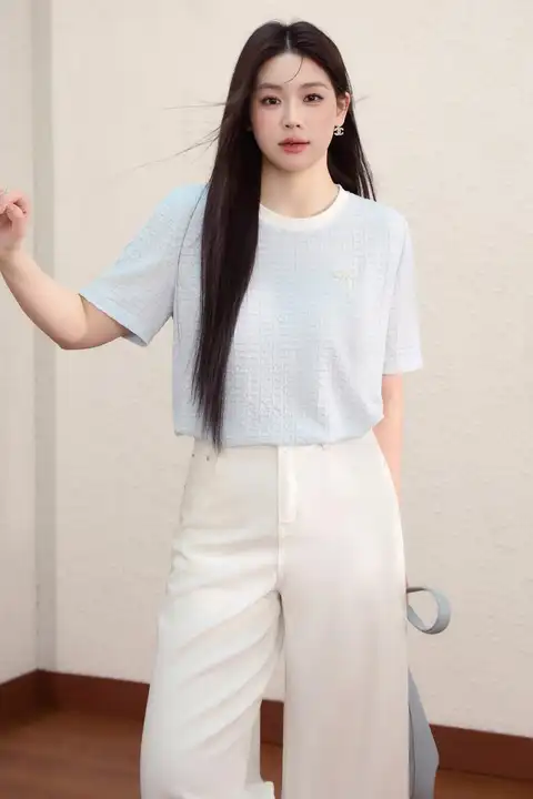 女性用 大きいサイズの短袖Tシャツ【柔らかくて優雅・シワ感・ブルー】（セットアップ対応）