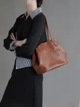 真皮の大容量トートバッグ【女性用・職場通勤・ショルダーバッグ・ブキャットデザイン】