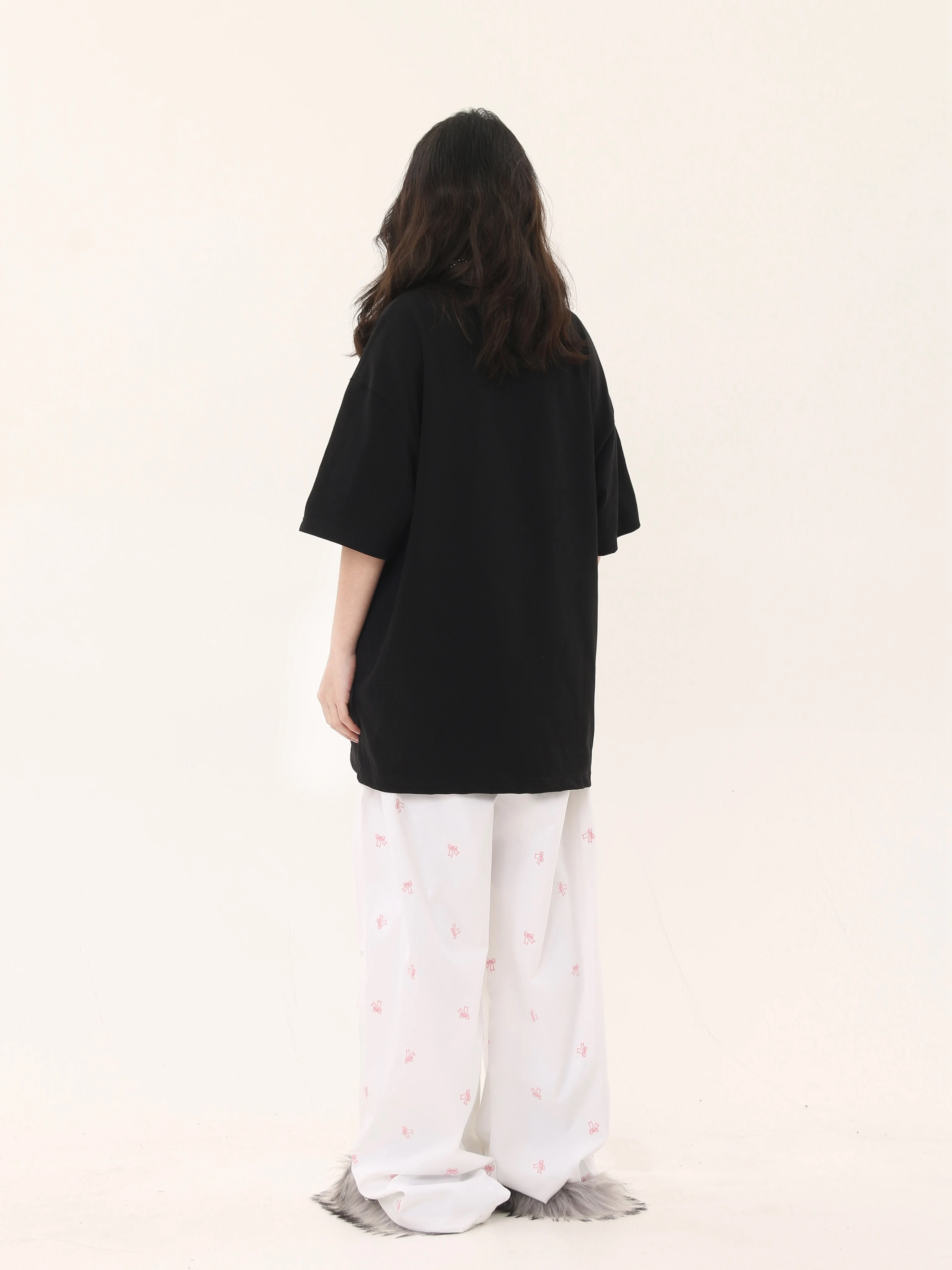 後ろのデザインがダサいと感じるTシャツは、どうやって選ぶべきか？