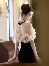 洗練されたデザインの黒いフィッシュテールドレス【エレガント・成人用・パーティー向け】