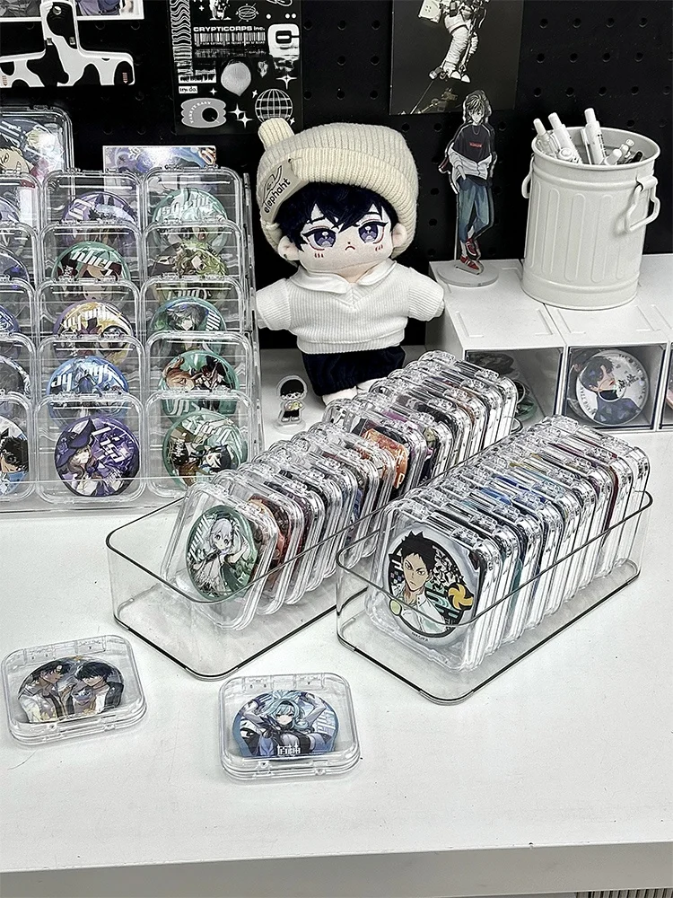 アクリル製バッジ収納ボックス：防塵密封で推しグッズを透明に保護・展示