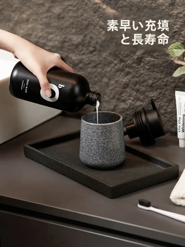 ペンシルナイト リアンピン スピナー ハンドソープ フィルボトル：オーガニックボディソープの実用性とデザインのバランス